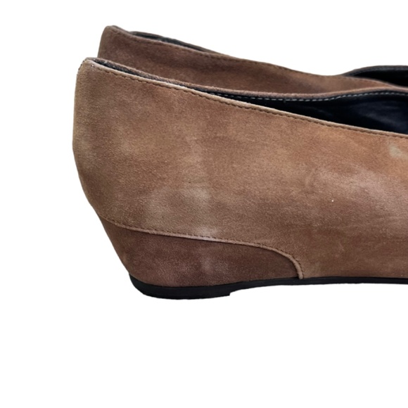 Soft Surroundings Fabrizia Beige Suede Slip On Wedge Heels Size 9 - Picture 12 of 15